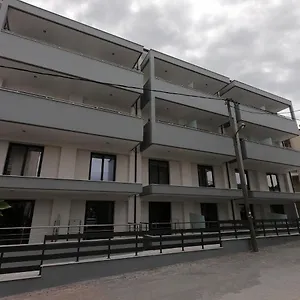 https://villa-eleni-luxury-apartments.hotelschalkidiki.net