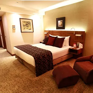 Crowne Plaza Harbiye By Ihg מלון