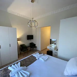  Otel Bonita