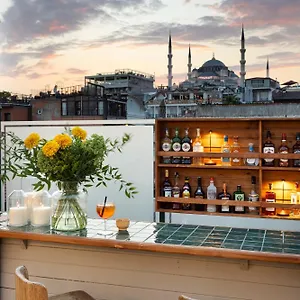 4* Hotel Armada Old