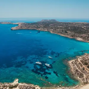https://periyiali-konnos-villas-beach-resort.protaras-cy-hotels.com